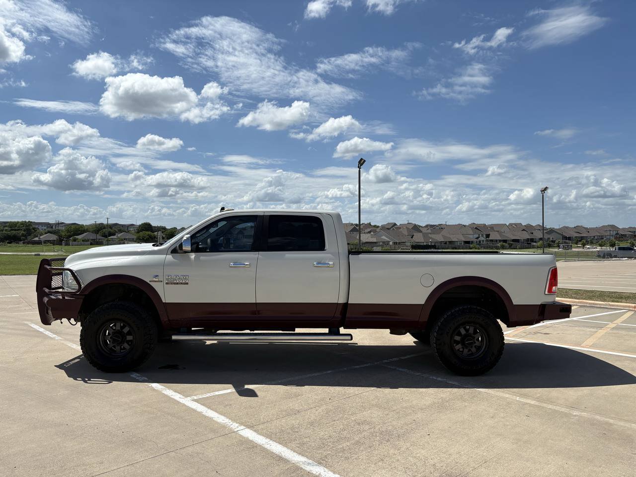 Used 2018 RAM 2500 Laramie AWD/4WD image 2