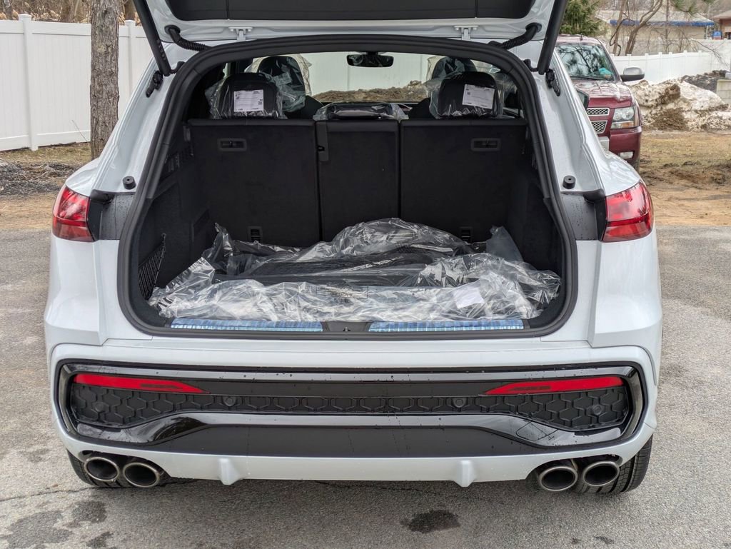New 2025 Audi SQ5 Premium Plus image 20