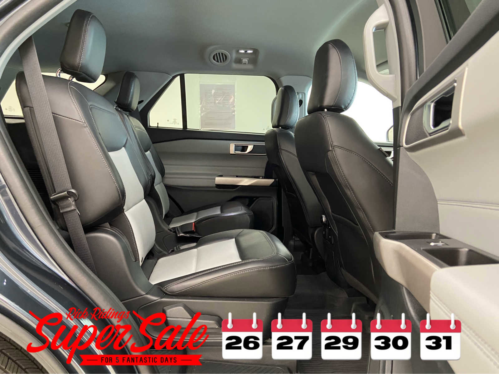 Used 2023 Ford Explorer XLT w/ Equipment Group 202A image 19