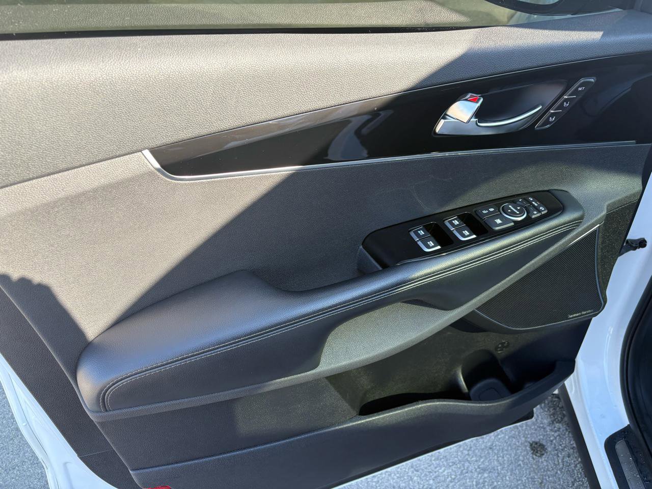 Used 2019 Kia Sorento SX w/ SX Touring Package image 11