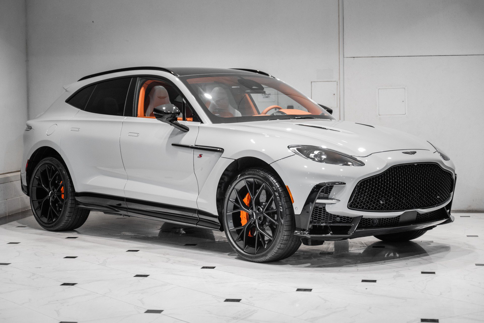 New 2026 Aston Martin DBX 707 AWD/4WD image 1