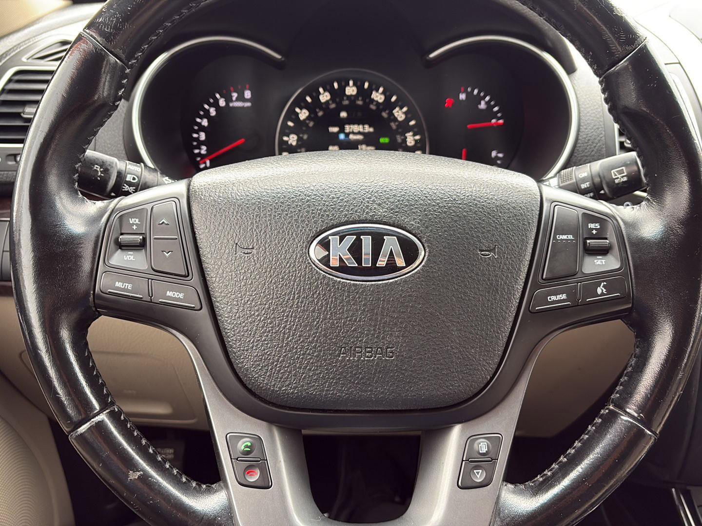 Used 2014 Kia Sorento EX image 25