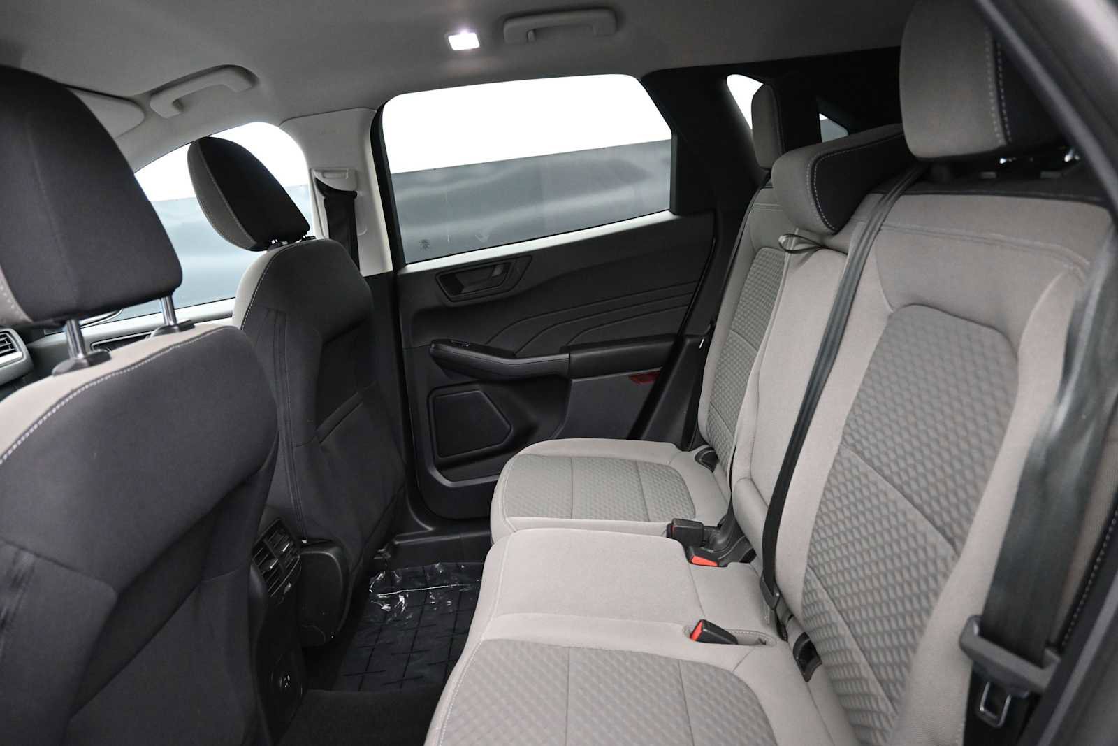 Used 2022 Ford Escape SE w/ Convenience Package FWD image 14