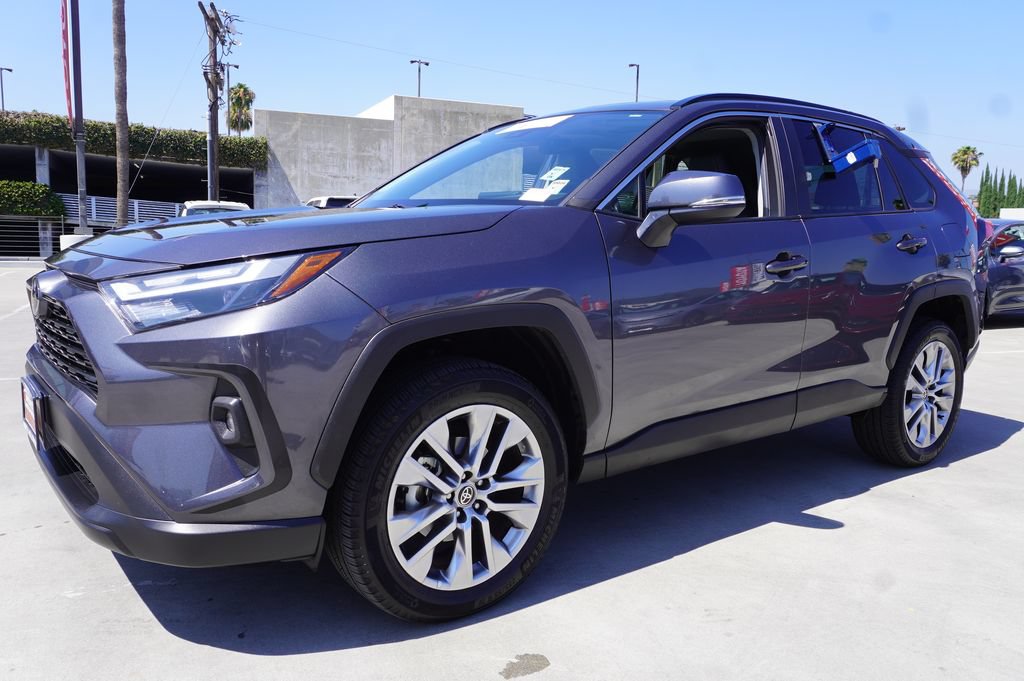 Certified 2023 Toyota RAV4 XLE Premium FWD image 4