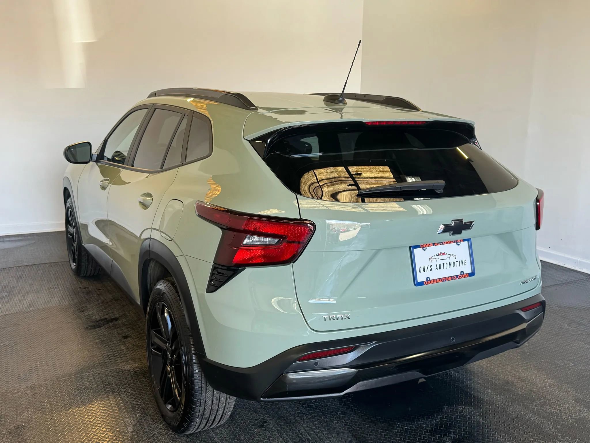 Used 2025 Chevrolet Trax ACTIV w/ Driver Confidence Package image 4