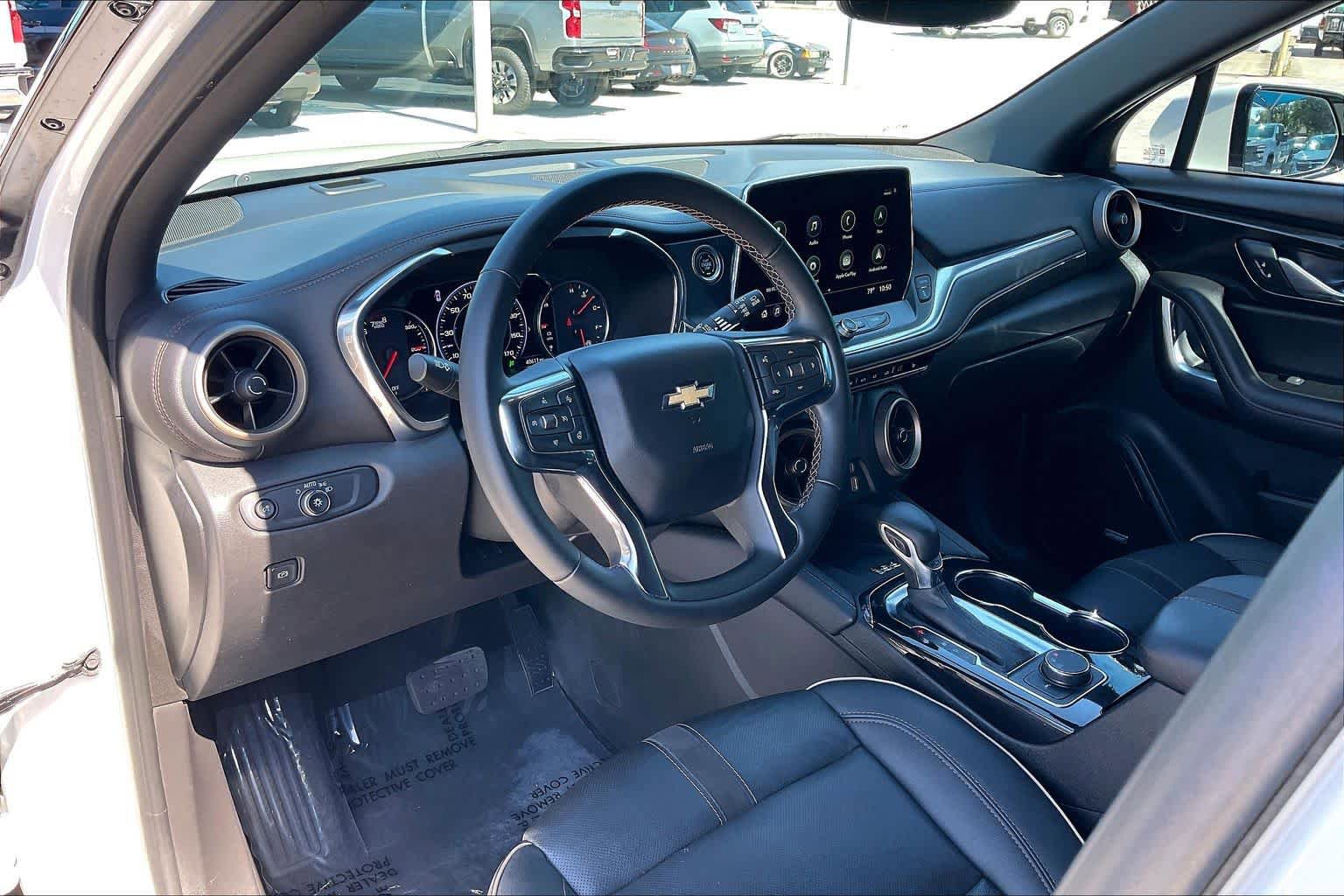 Used 2023 Chevrolet Blazer Premier w/ Driver Confidence II Package FWD image 18