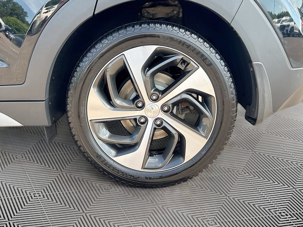 Used 2017 Hyundai Tucson Limited w/ Limited Ultimate Package 03 AWD/4WD image 30