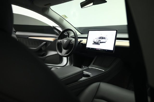 Used 2023 Tesla Model 3 Standard Range RWD image 54