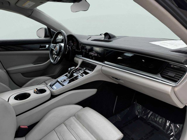 Used 2017 Porsche Panamera image 53