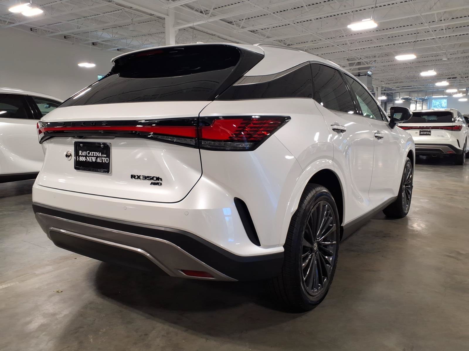 New 2026 Lexus RX 350h AWD/4WD image 16