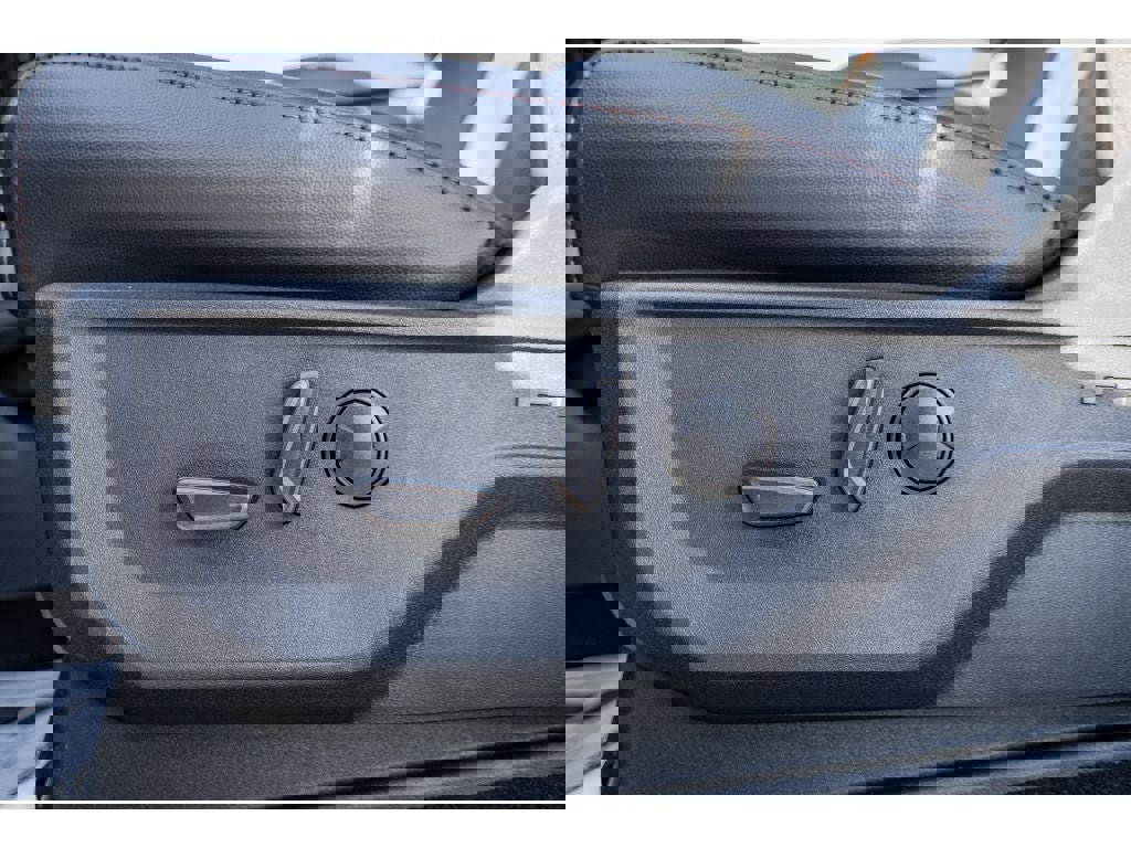 New 2026 Ford F250 Lariat image 9