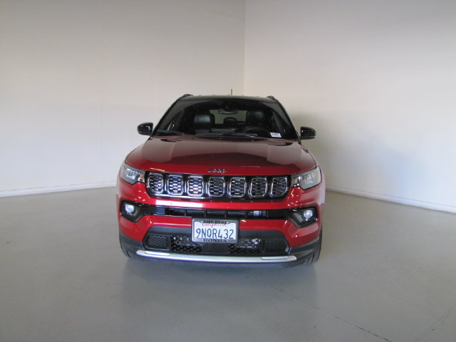 Used 2025 Jeep Compass Limited AWD/4WD image 25