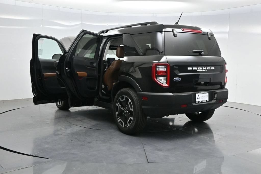 Used 2023 Ford Bronco Sport Outer Banks w/ Tech Package AWD/4WD image 46