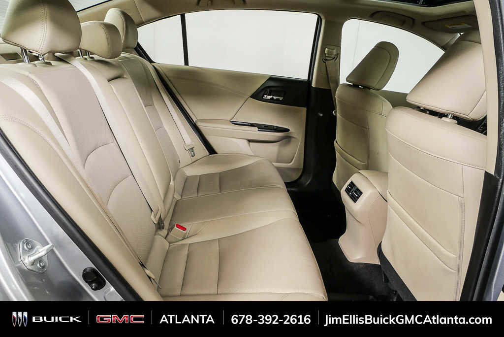 Used 2017 Honda Accord Touring image 22