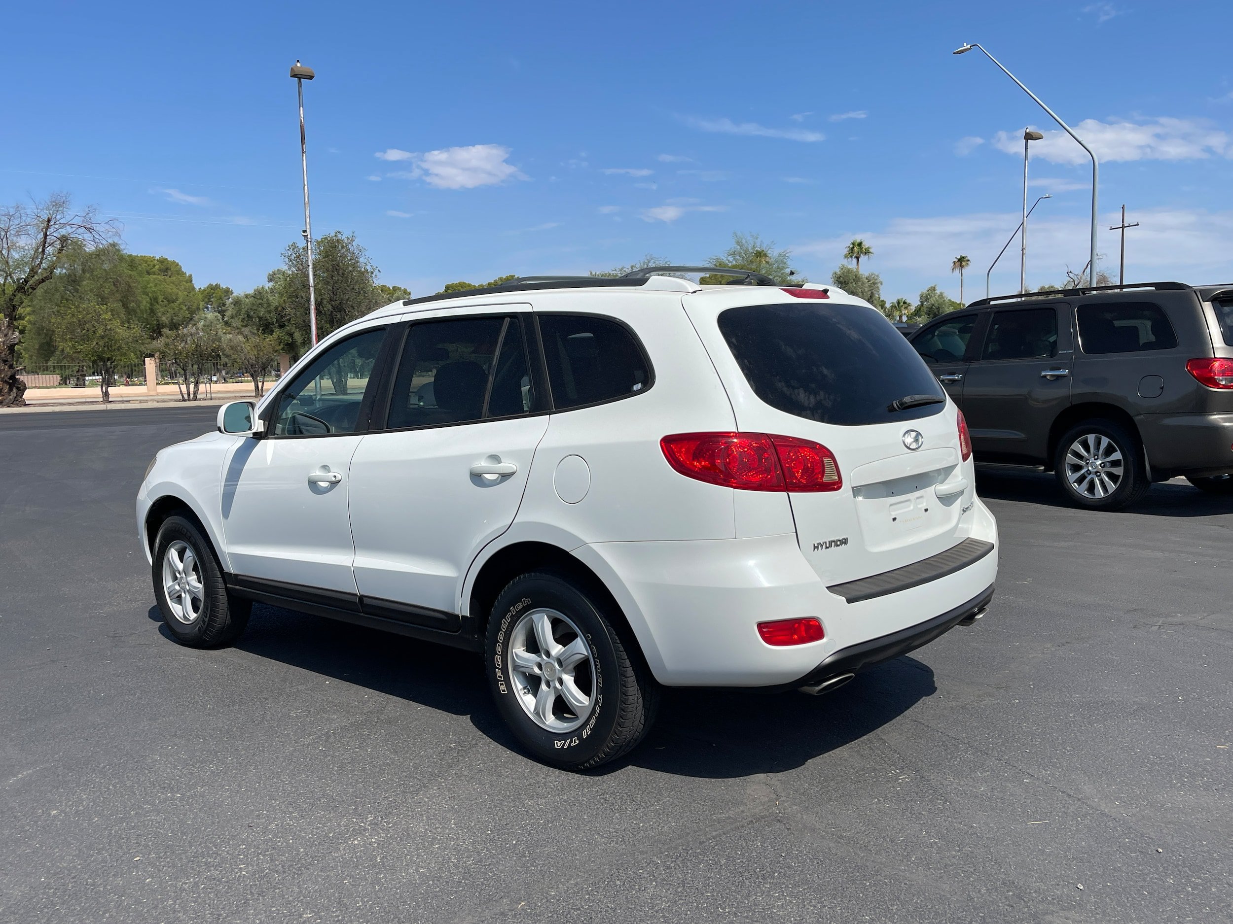 Used 2007 Hyundai Santa Fe GLS FWD image 3