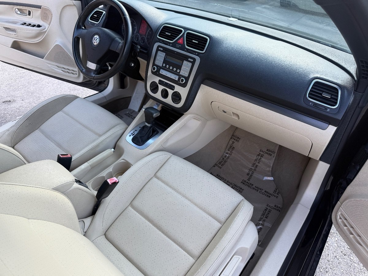 Used 2008 Volkswagen Eos Komfort FWD image 15