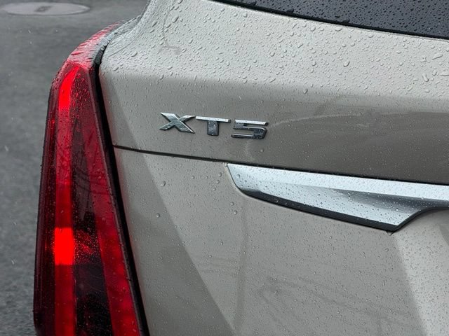 Used 2022 Cadillac XT5 Premium Luxury AWD/4WD image 9