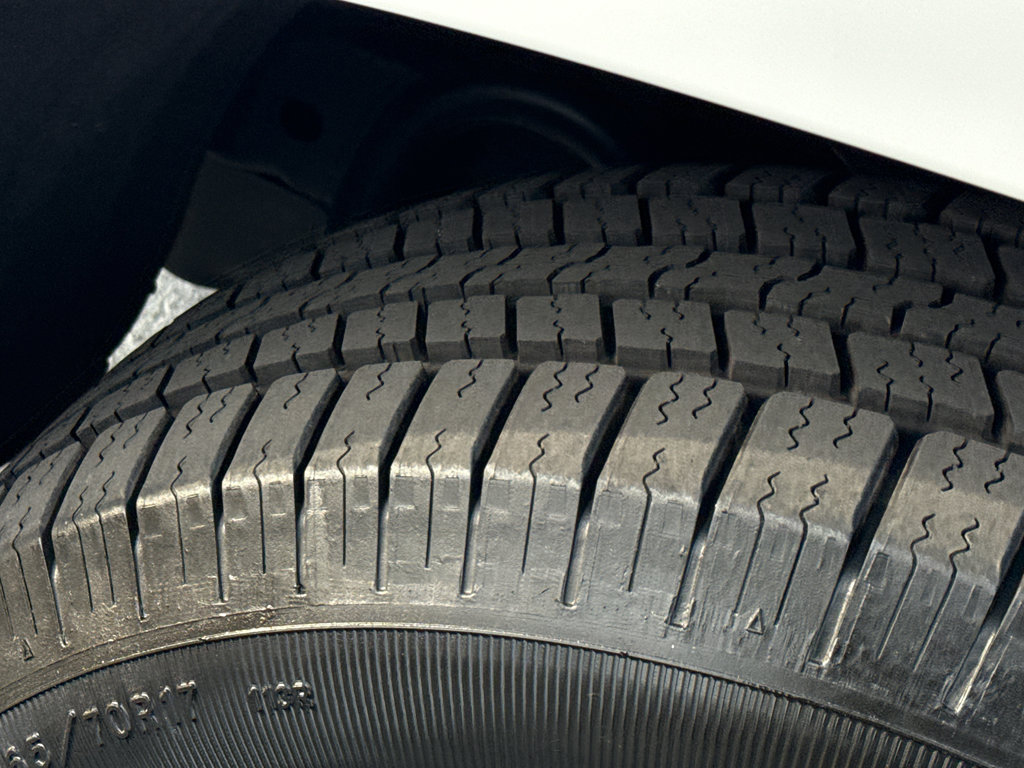 Used 2022 Chevrolet Colorado LT w/ LT Convenience Package image 11