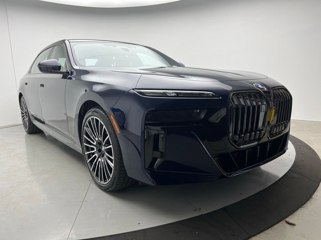 New 2026 BMW 740i w/ Executive Package image 2