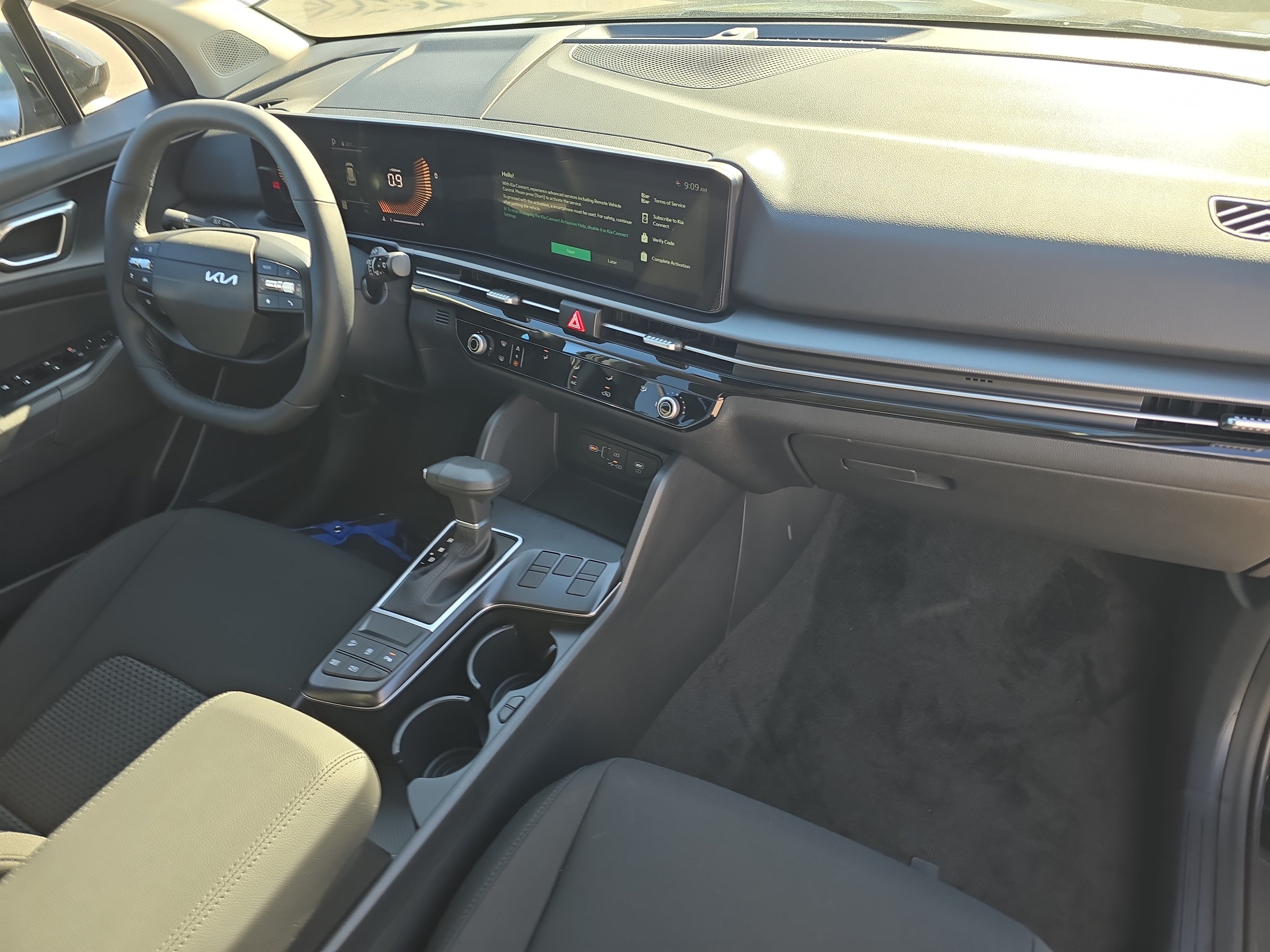 New 2027 Kia Sportage LX FWD image 10