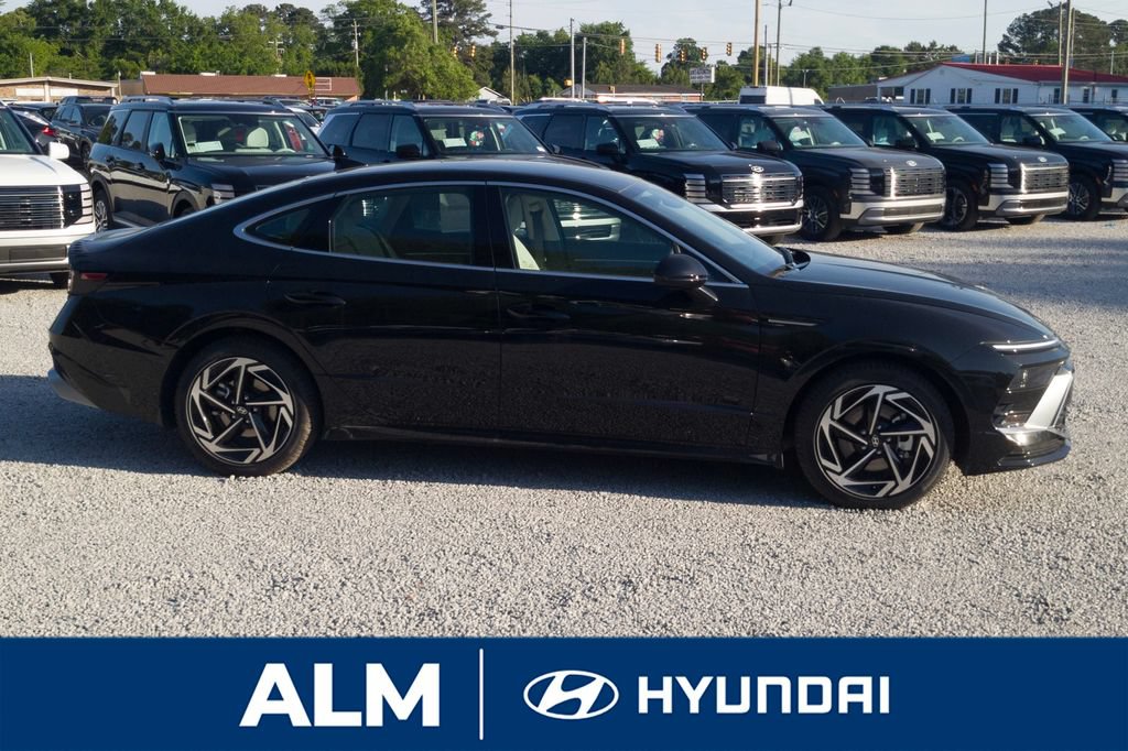 New 2026 Hyundai Sonata SEL FWD image 5