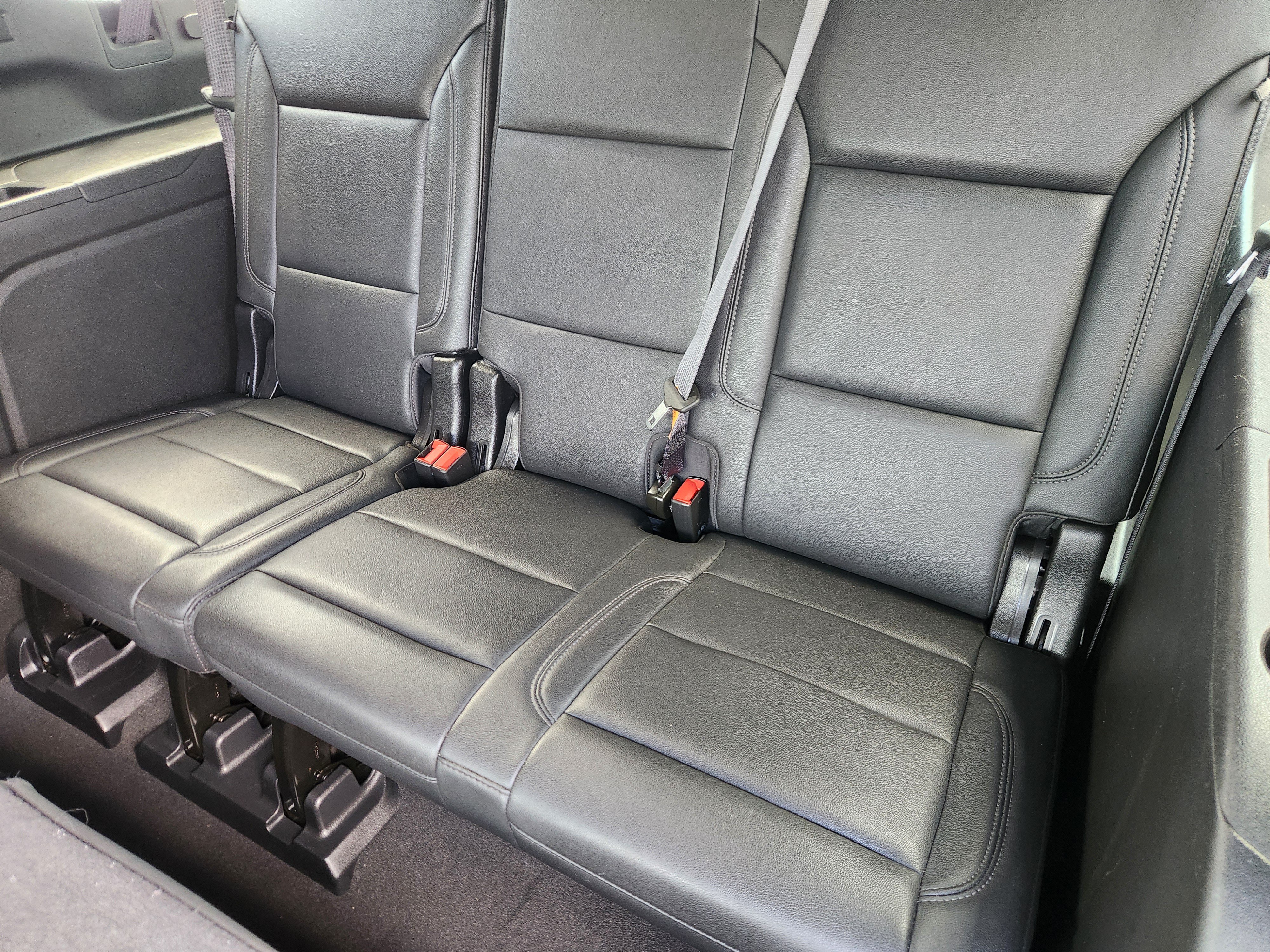 Certified 2024 Chevrolet Suburban LT AWD/4WD image 33