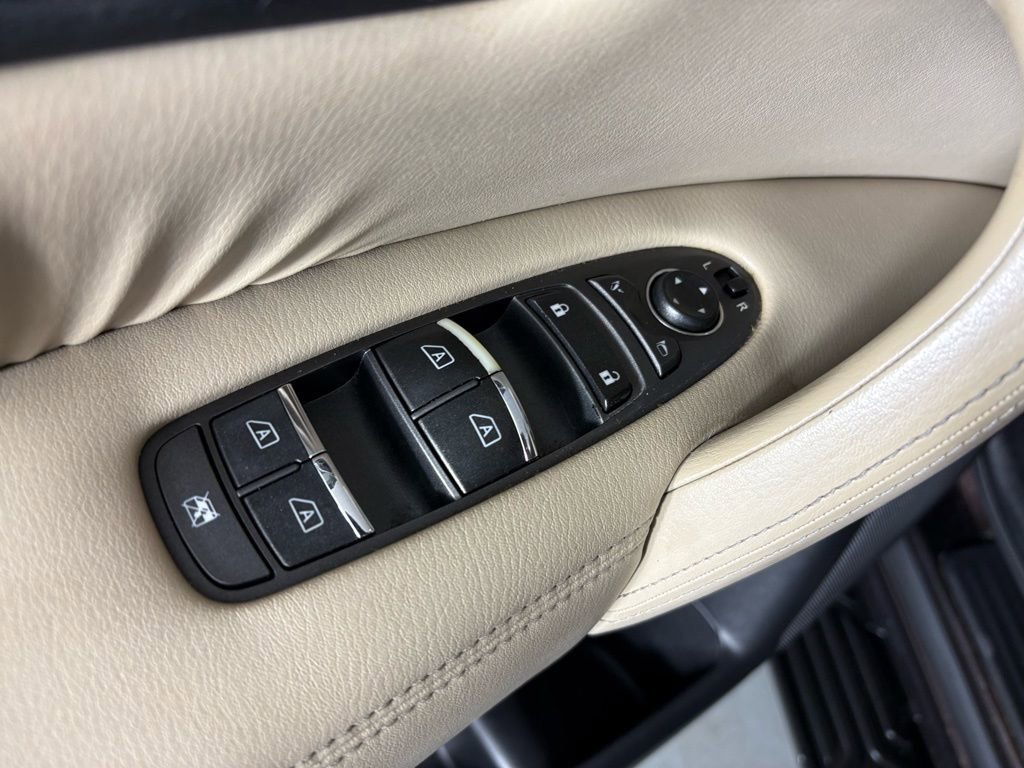 Used 2018 Nissan Armada SL image 14