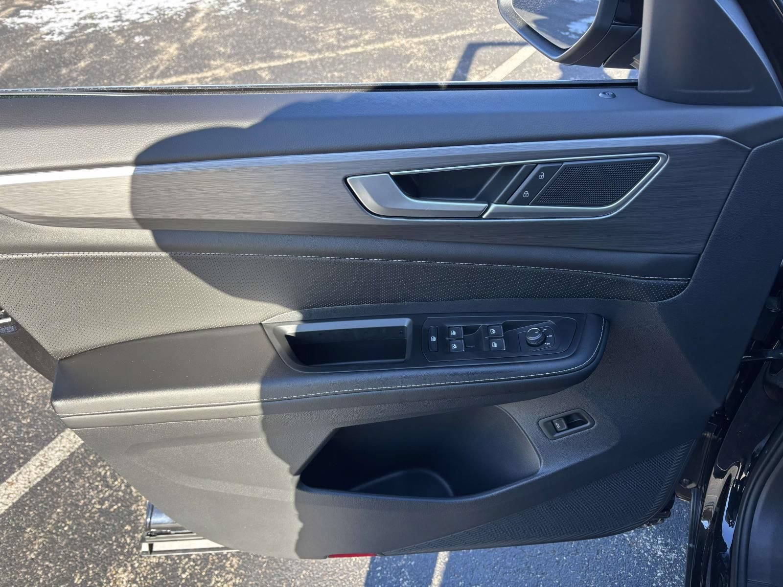 New 2026 Volkswagen Atlas Cross Sport SE FWD image 11