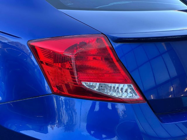 Used 2011 Honda Accord EX-L image 16