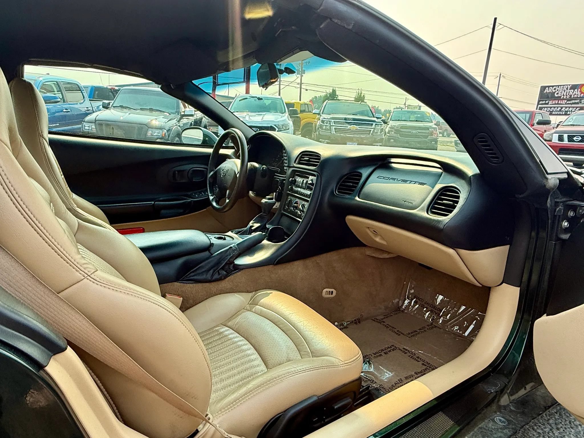 Used 2000 Chevrolet Corvette Coupe RWD image 12