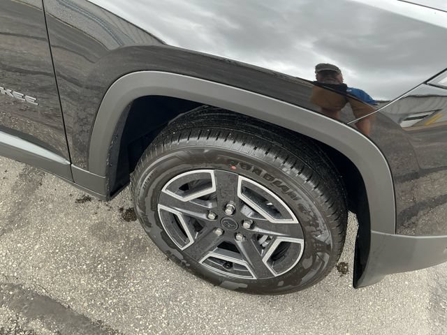 New 2026 Jeep Cherokee Limited AWD/4WD image 16