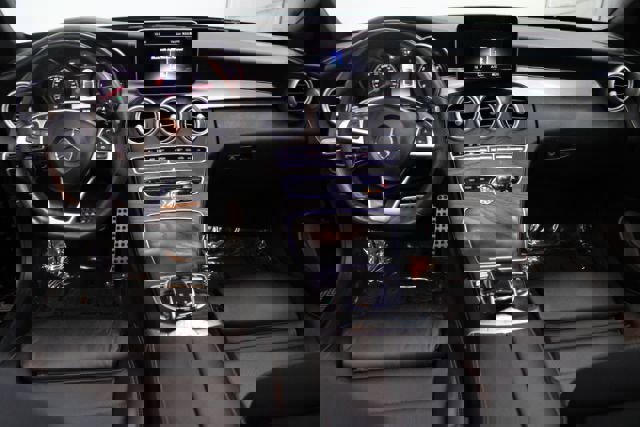 Used 2018 Mercedes-Benz C 300 Sport image 2