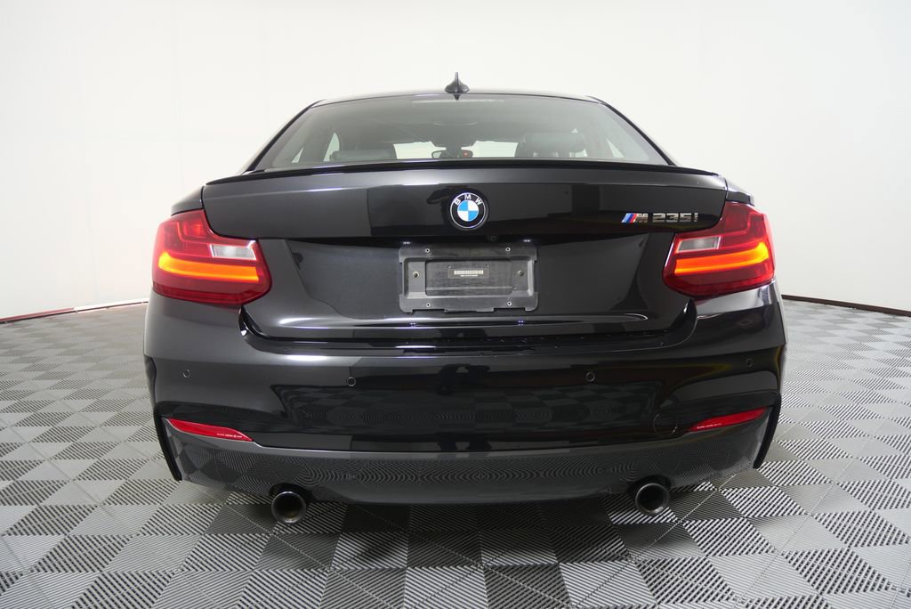 Used 2015 BMW M235i Coupe image 4