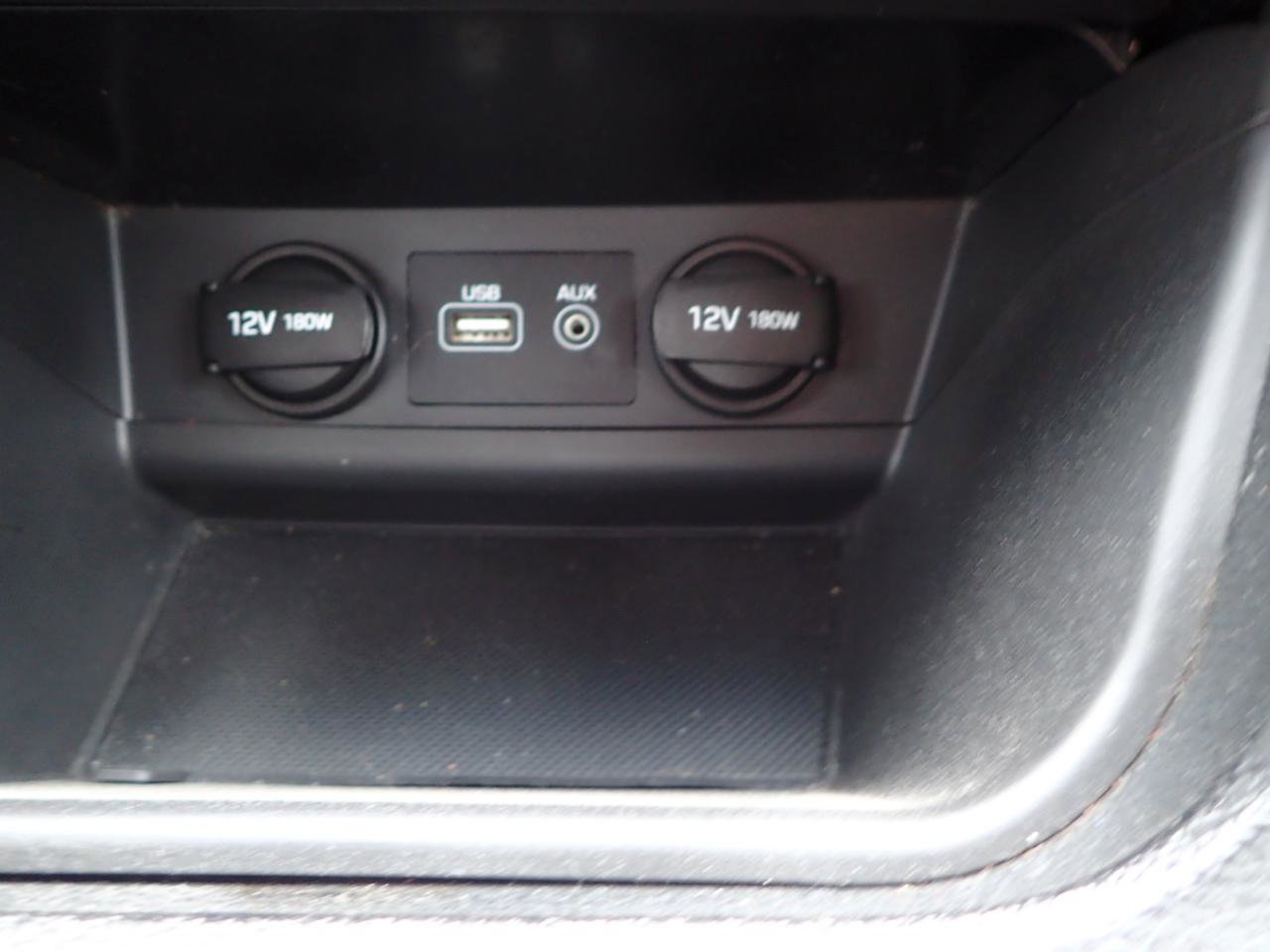 Used 2015 Hyundai Sonata SE FWD image 18