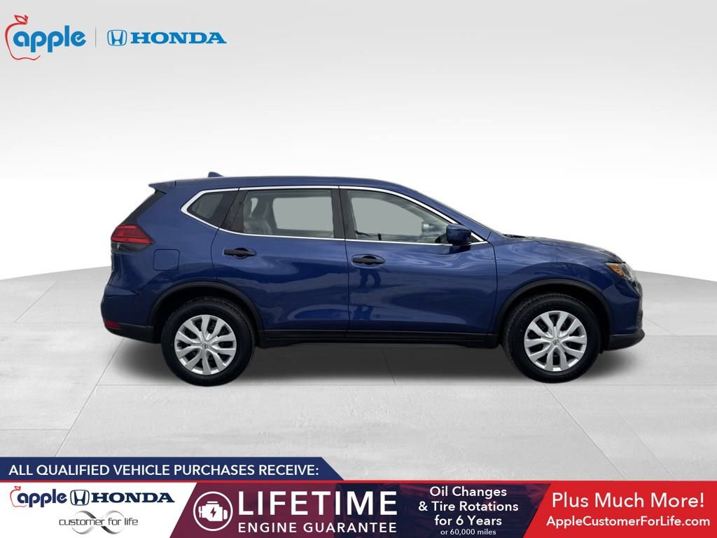 Used 2017 Nissan Rogue S image 4