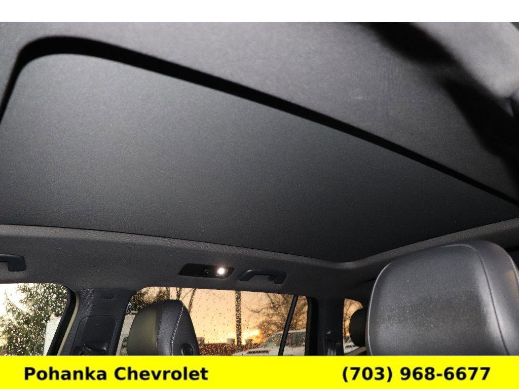 Used 2024 Volkswagen Tiguan SE R-Line image 20