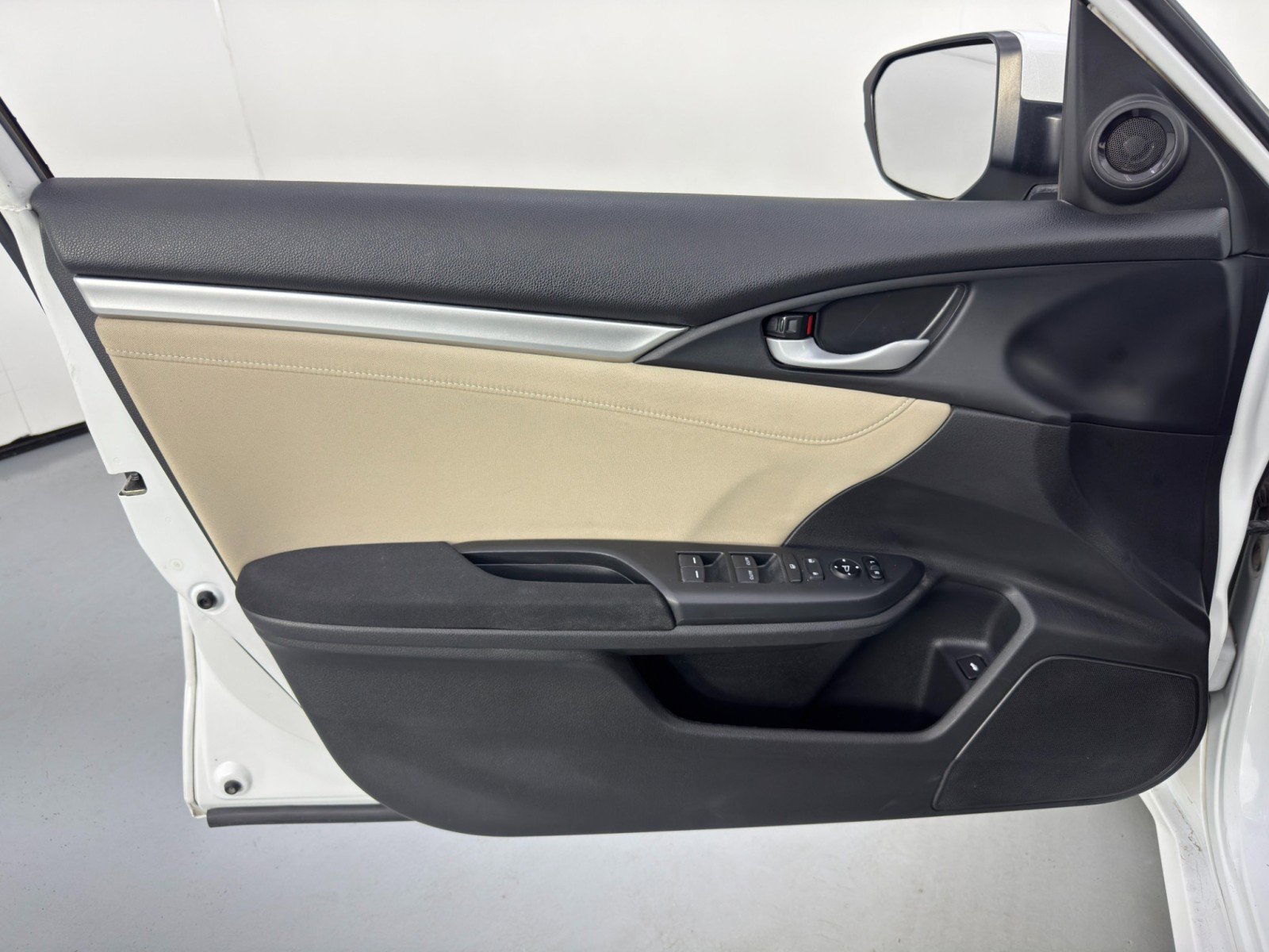 Used 2020 Honda Civic EX image 37