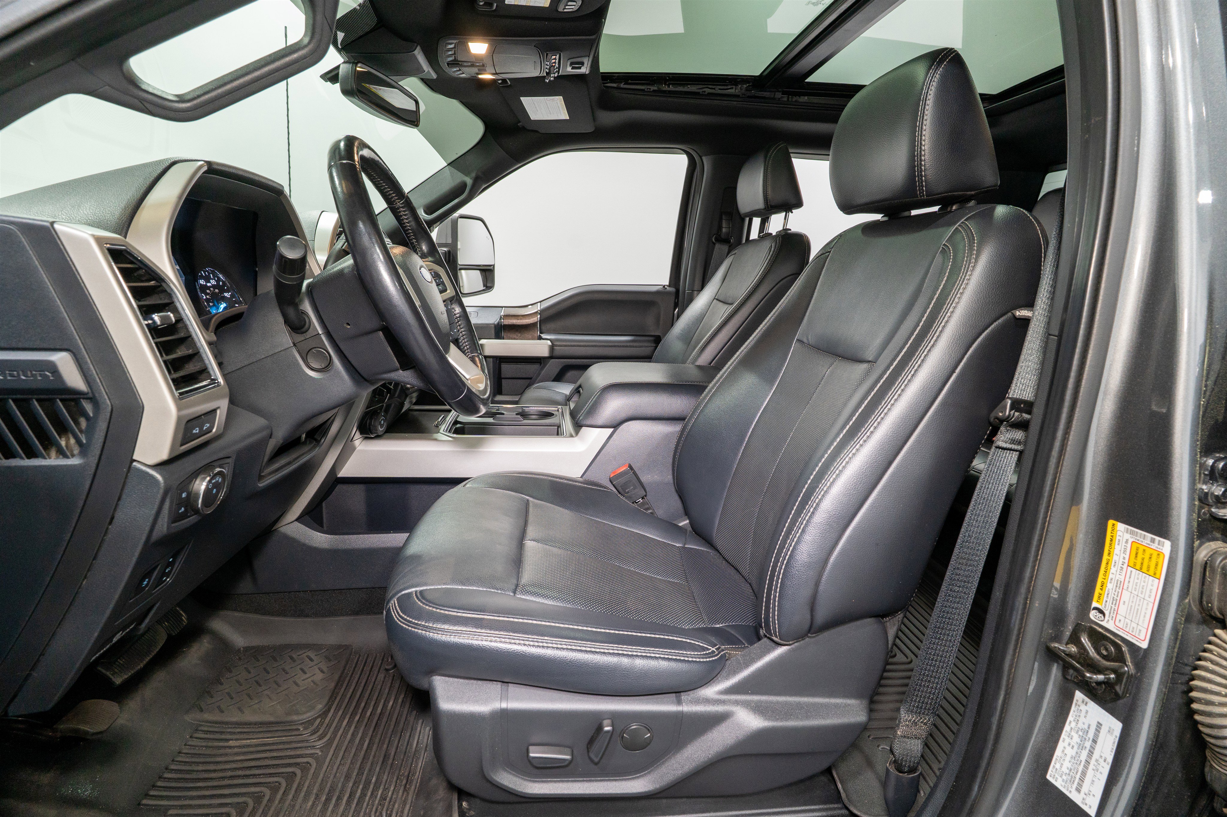 Used 2022 Ford F250 Lariat w/ Lariat Ultimate Package image 18