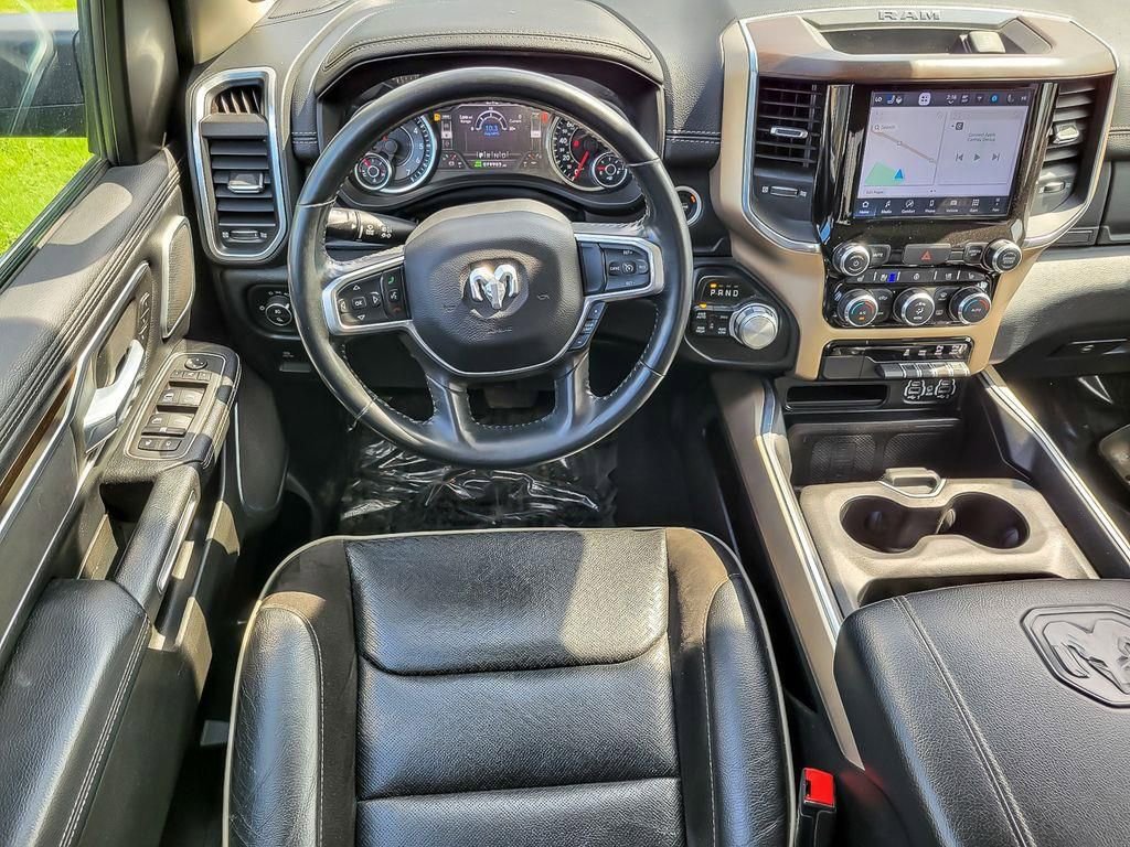 Used 2022 RAM 1500 Laramie AWD/4WD image 10