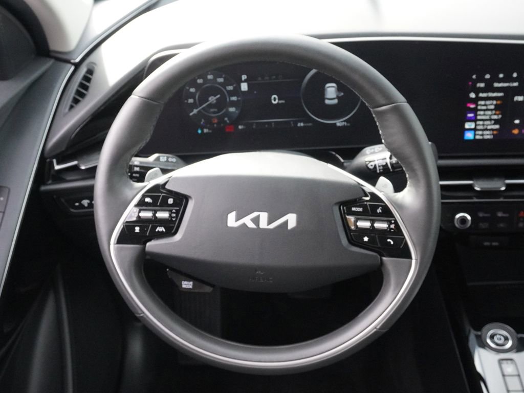 Used 2025 Kia Niro Wind w/ Wind Preserve Package FWD image 34