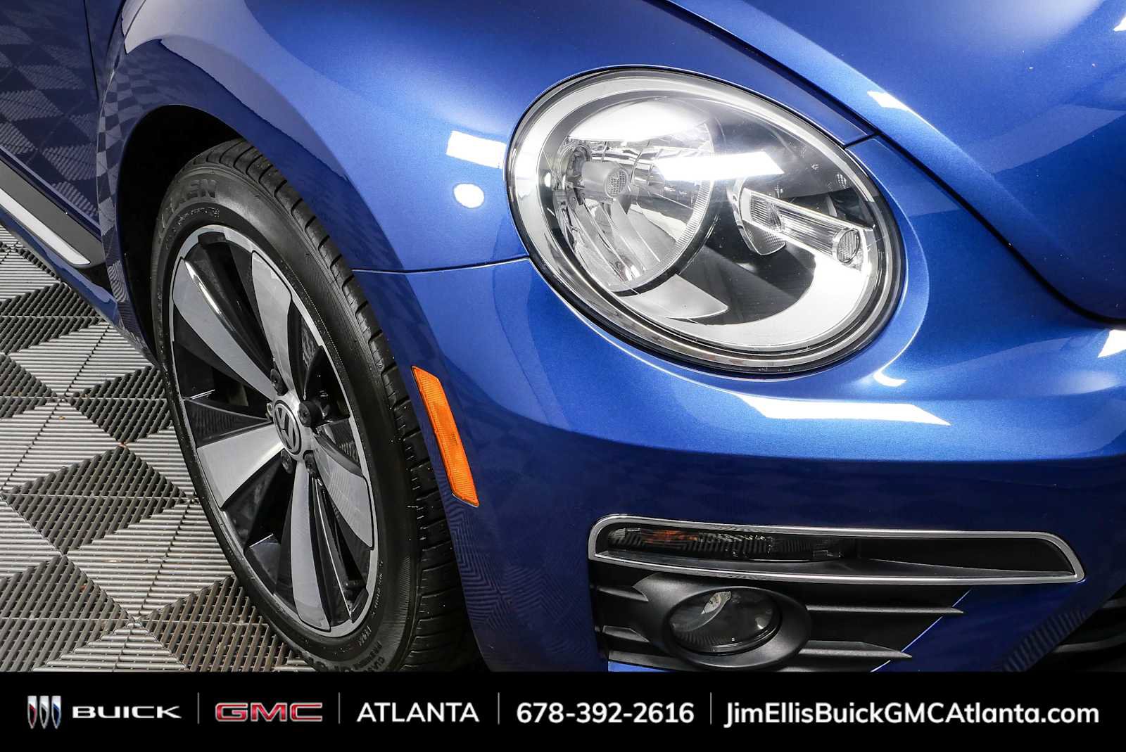 Used 2013 Volkswagen Beetle 2.0T FWD image 34