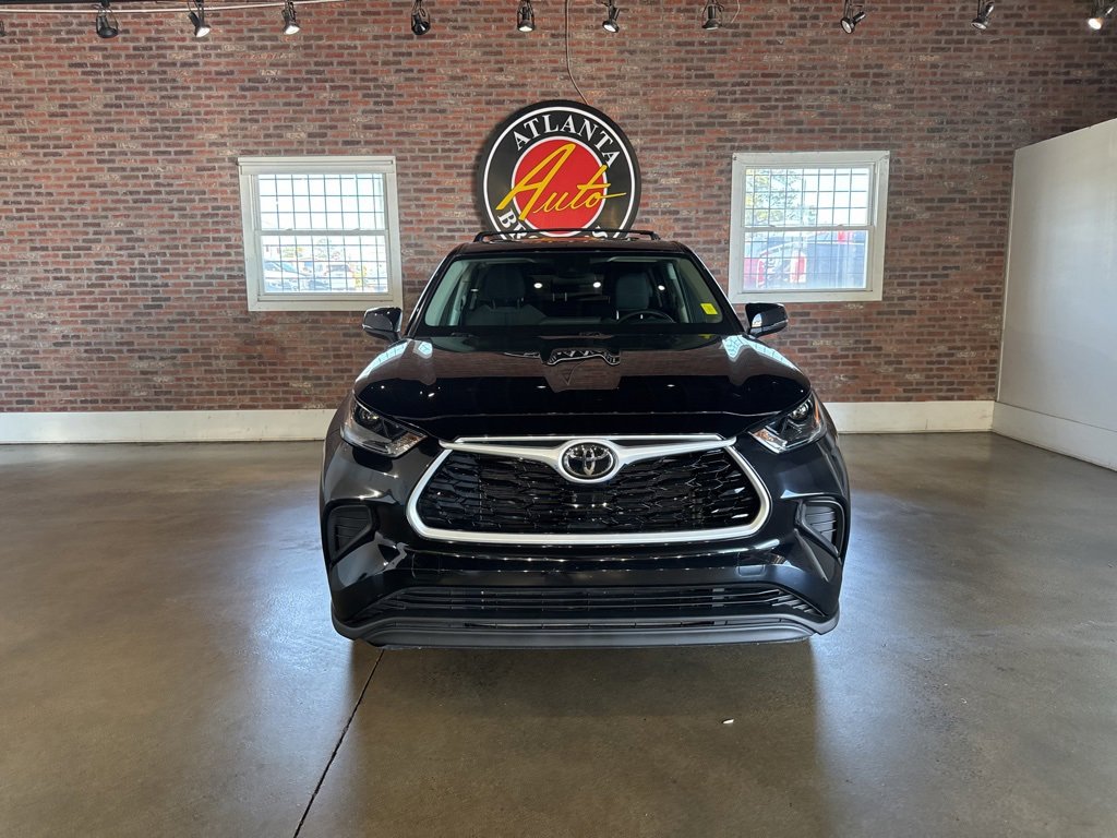 Used 2022 Toyota Highlander L image 11