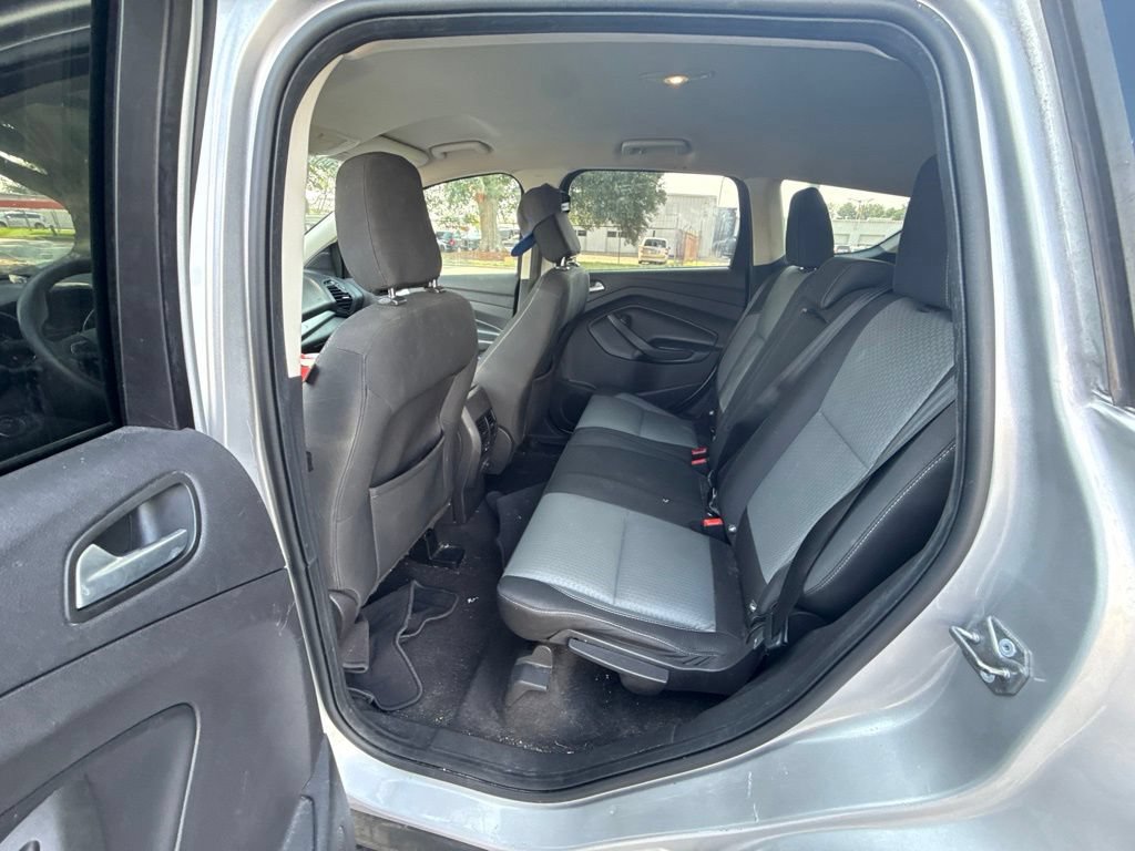 Used 2019 Ford Escape SE FWD image 18