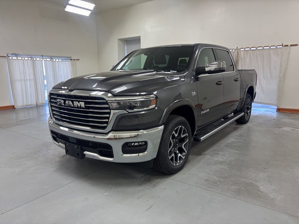 New 2026 RAM 1500 Laramie AWD/4WD image 4