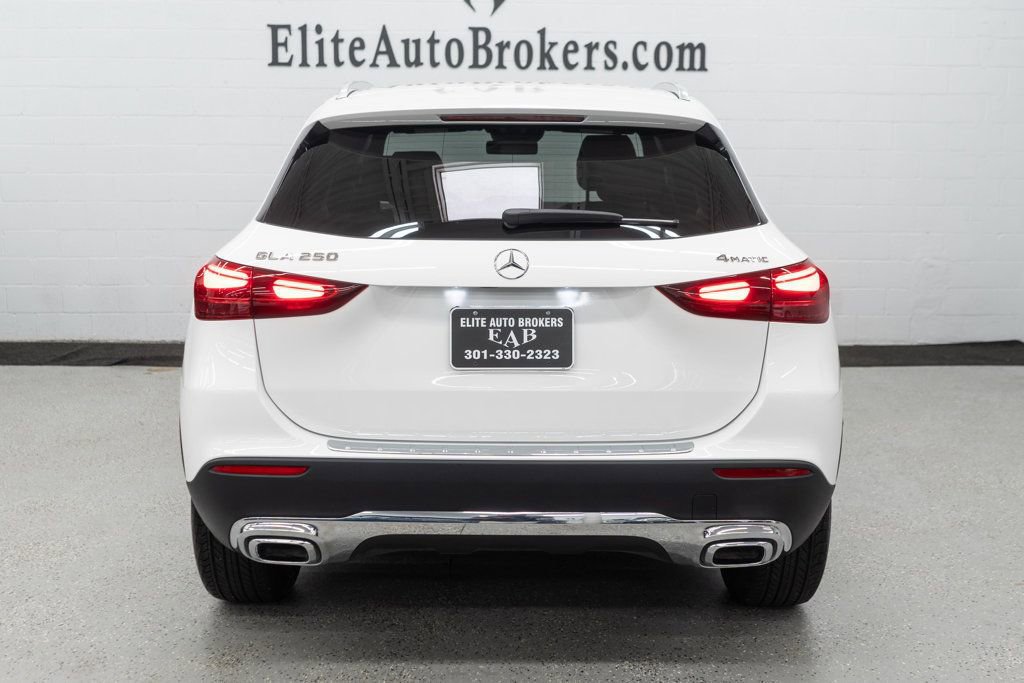 Used 2025 Mercedes-Benz GLA 250 4MATIC image 4
