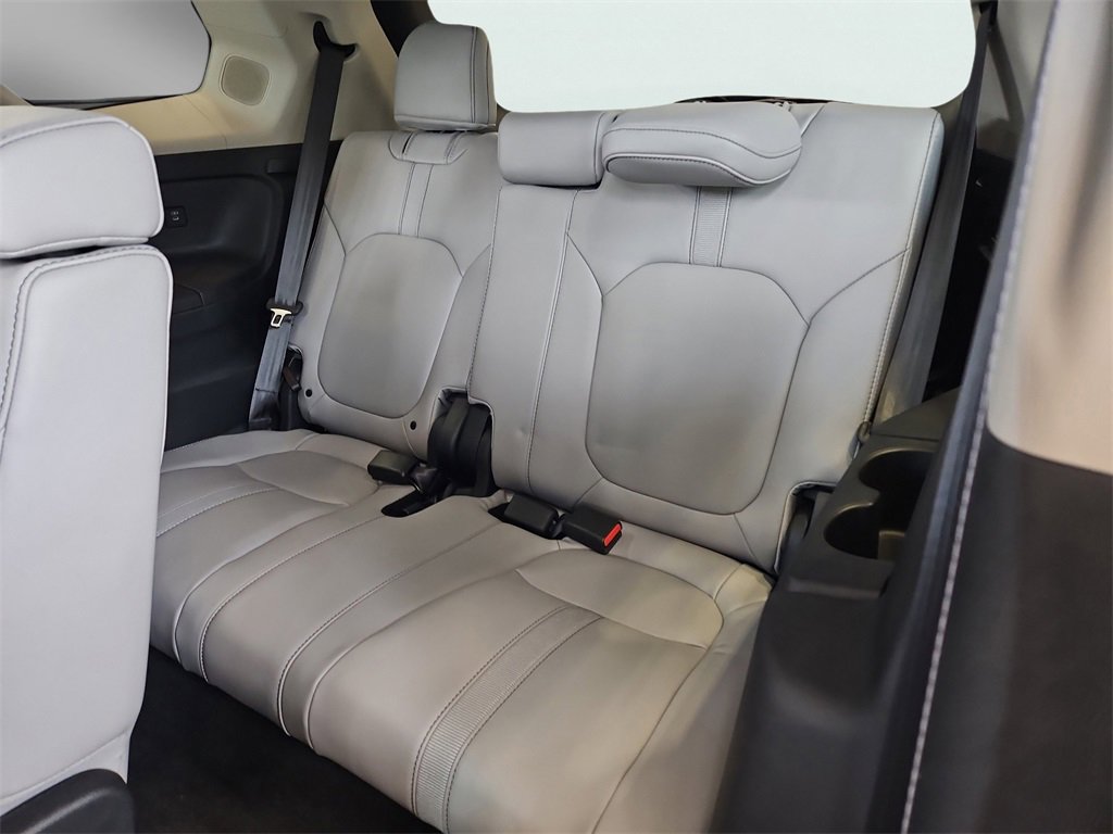 New 2025 Honda Pilot Touring image 23