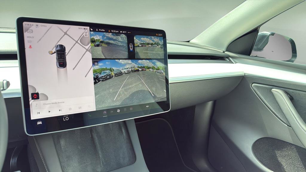 Used 2024 Tesla Model Y Performance AWD/4WD image 37