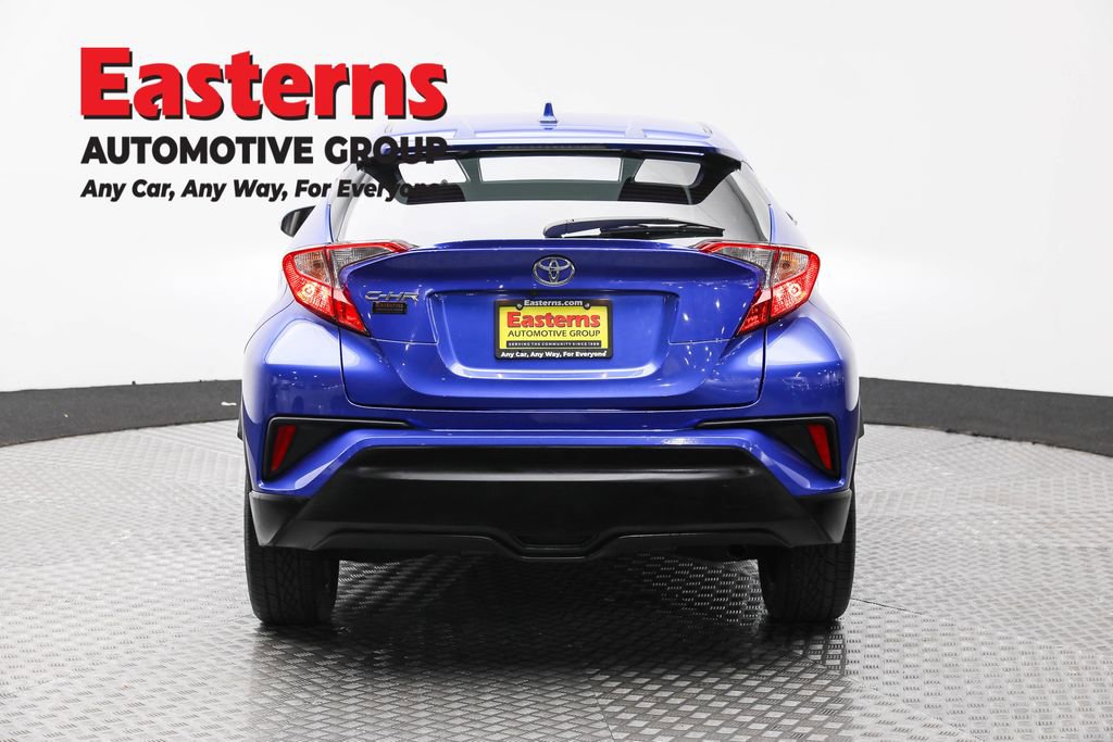 Used 2021 Toyota C-HR XLE image 6