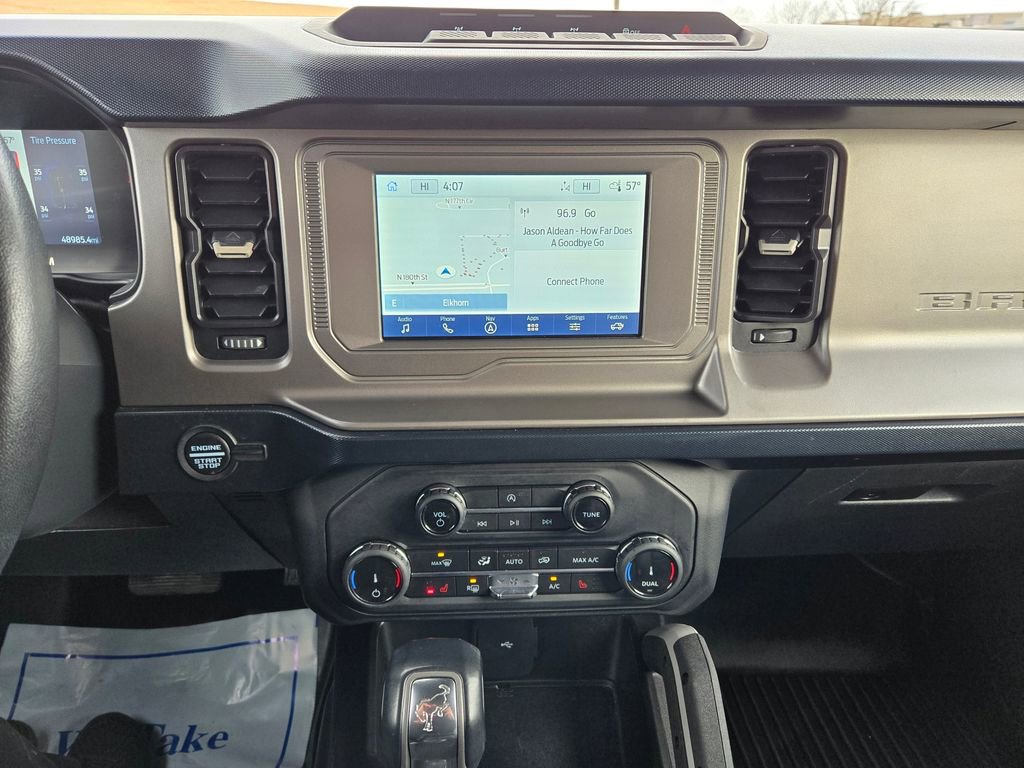 Used 2022 Ford Bronco Outer Banks w/ Sasquatch Package image 18