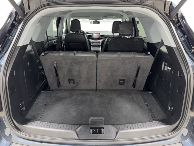 Used 2023 Ford Explorer XLT w/ Equipment Group 202A image 36